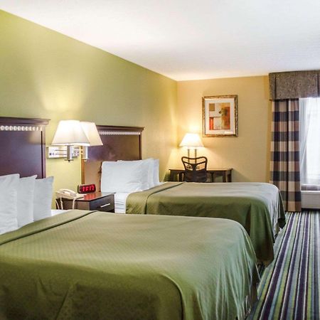 Quality Inn & Suites Medina - Akron West Ngoại thất bức ảnh