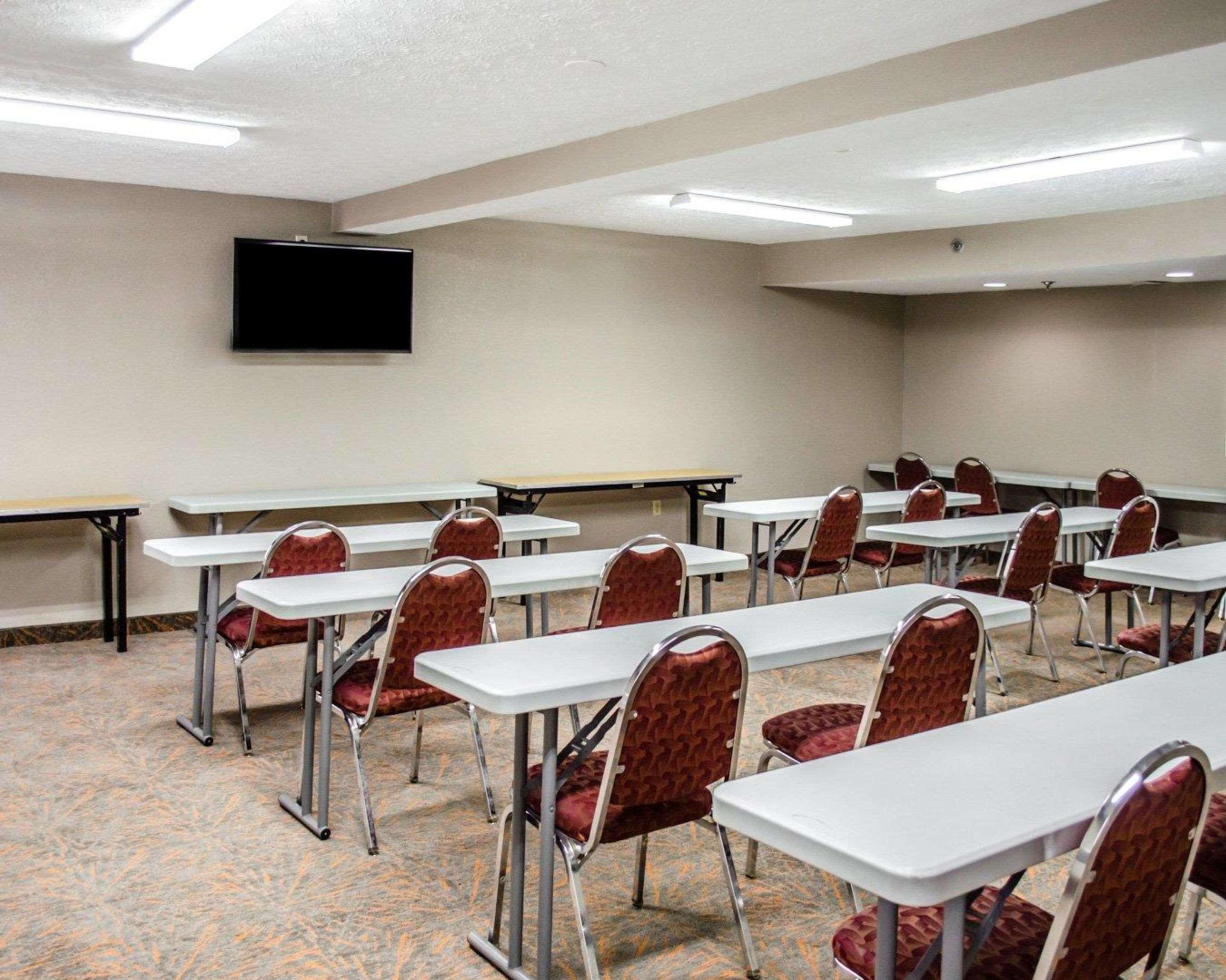 Quality Inn & Suites Medina - Akron West Ngoại thất bức ảnh