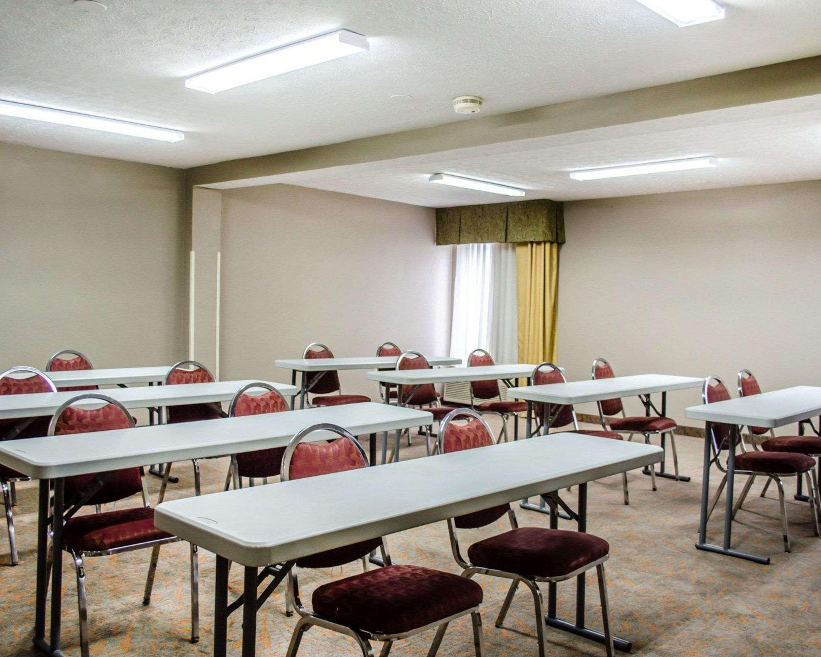 Quality Inn & Suites Medina - Akron West Ngoại thất bức ảnh
