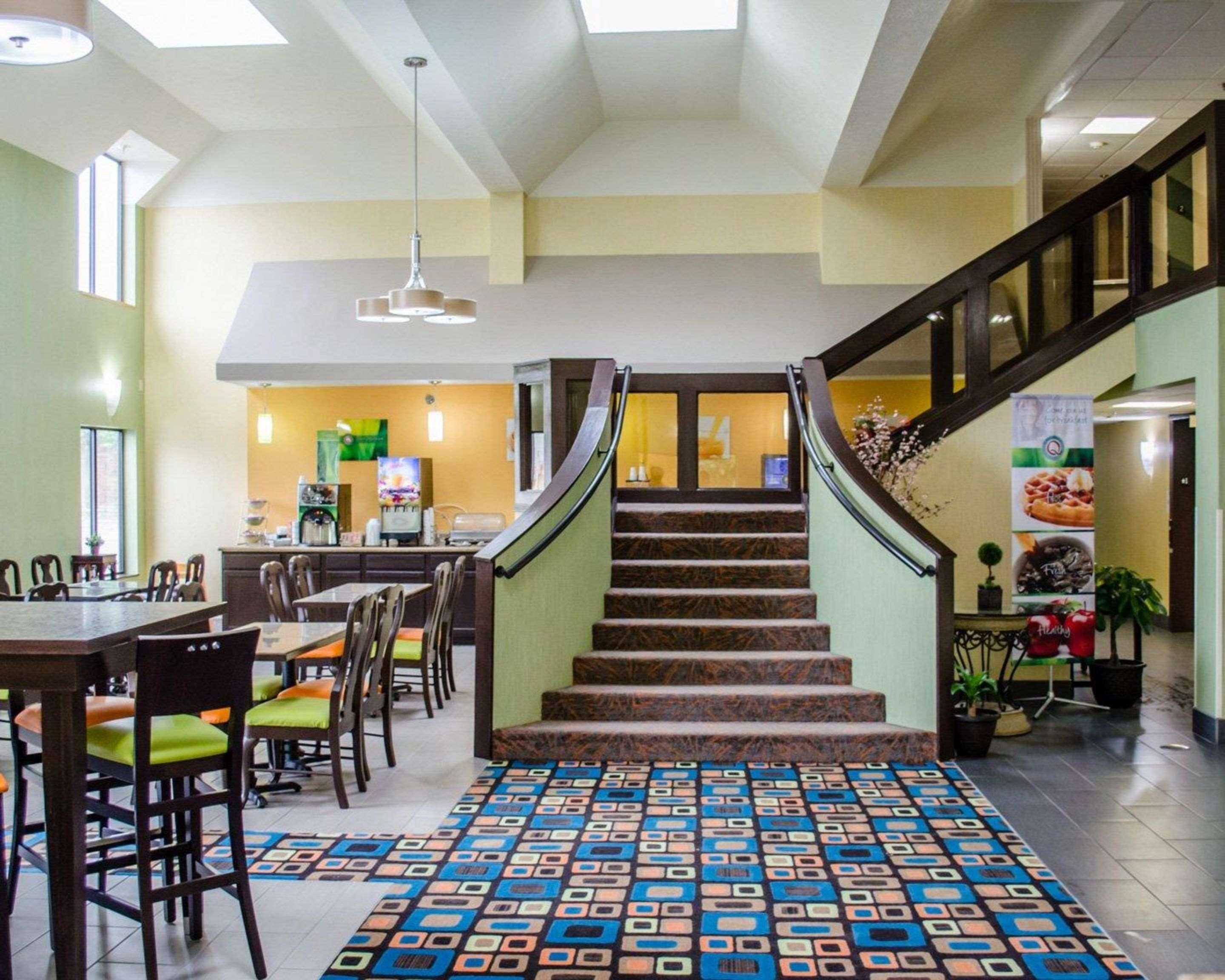 Quality Inn & Suites Medina - Akron West Ngoại thất bức ảnh