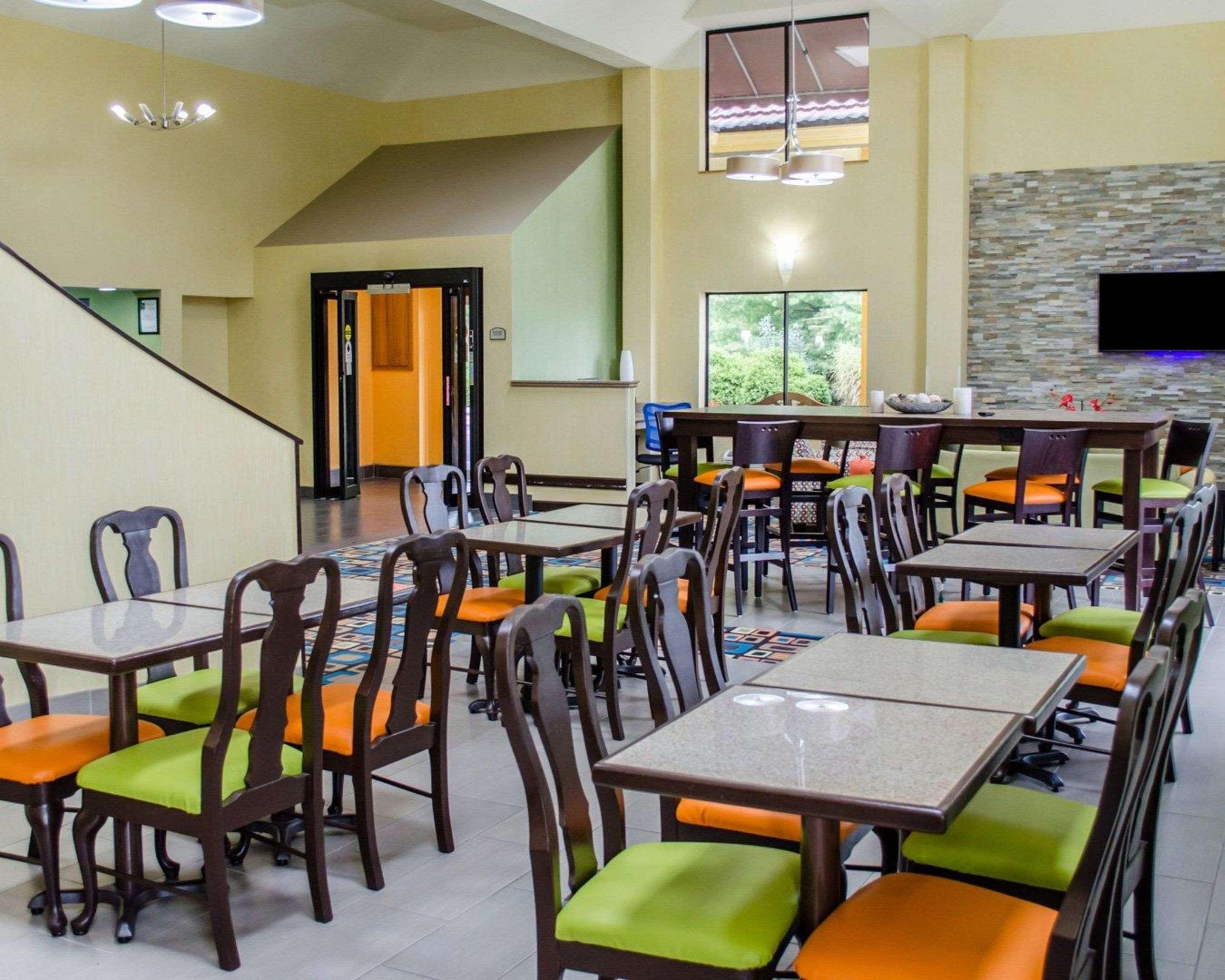 Quality Inn & Suites Medina - Akron West Ngoại thất bức ảnh